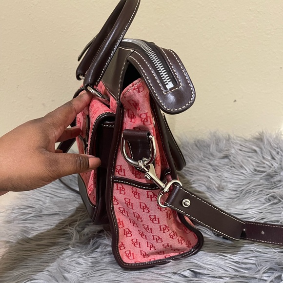 Dooney & Bourke Vintage Satchel Red Logo Fabric Print - Picture 4 of 12